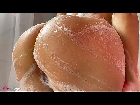 ❤️ Brunette o ipholla litho tsa botona kapa botšehali ho li khotsofatsa Pussy e nang le Vibrator ho ea ho Intense Orgasm in Shower Lintho tsa bootsoa tsa boleng ho st.vegasservice.ru ❌